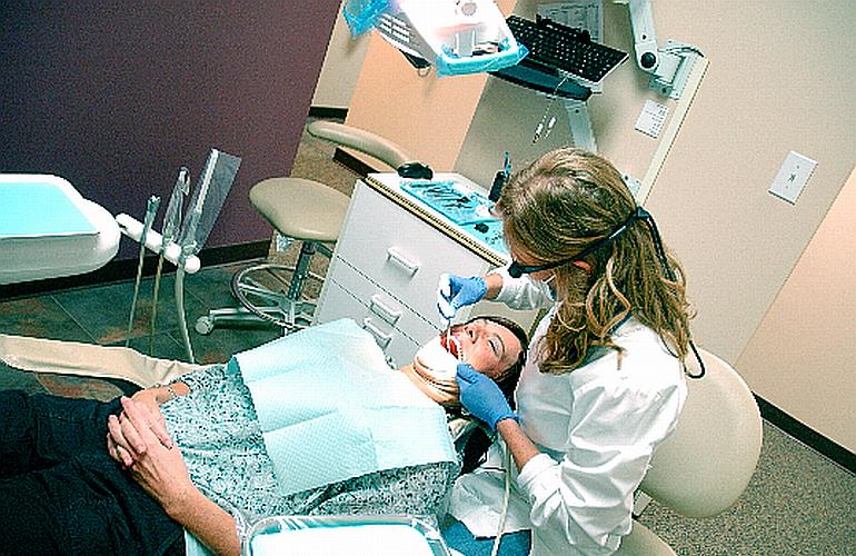 VIAGGI DEL DENTE IN CROAZIA  CLINICA DENTISTICA a FIUME DENTISTI ECONOMICI IN CROAZIA